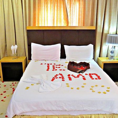 Apart Hotel Gatagold Quifica Esterno foto